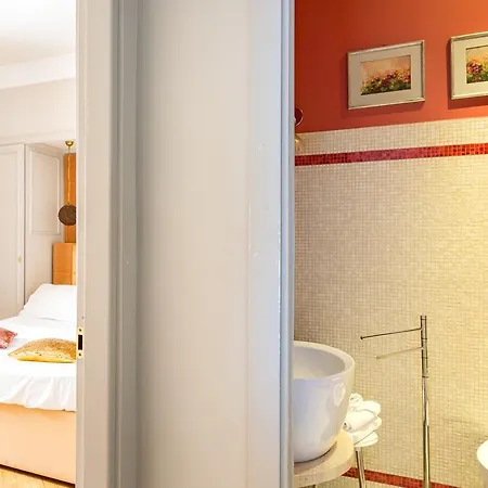 - Monti Bed and Breakfast Ρώμη