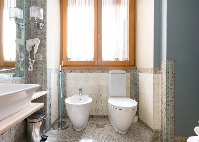 - Monti Bed & Breakfast 4*