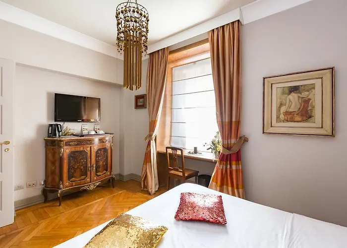 - Monti Bed & Breakfast