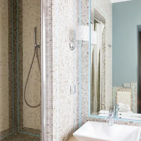 - Monti Bed & Breakfast Roma